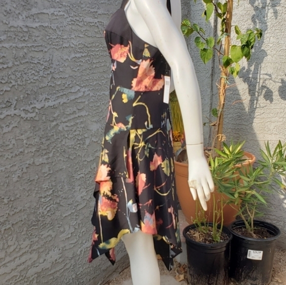 NEW BCBGMAXAZRIA DRESS - Picture 7 of 9